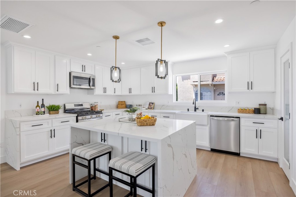 MLS #SB25142033 image #2