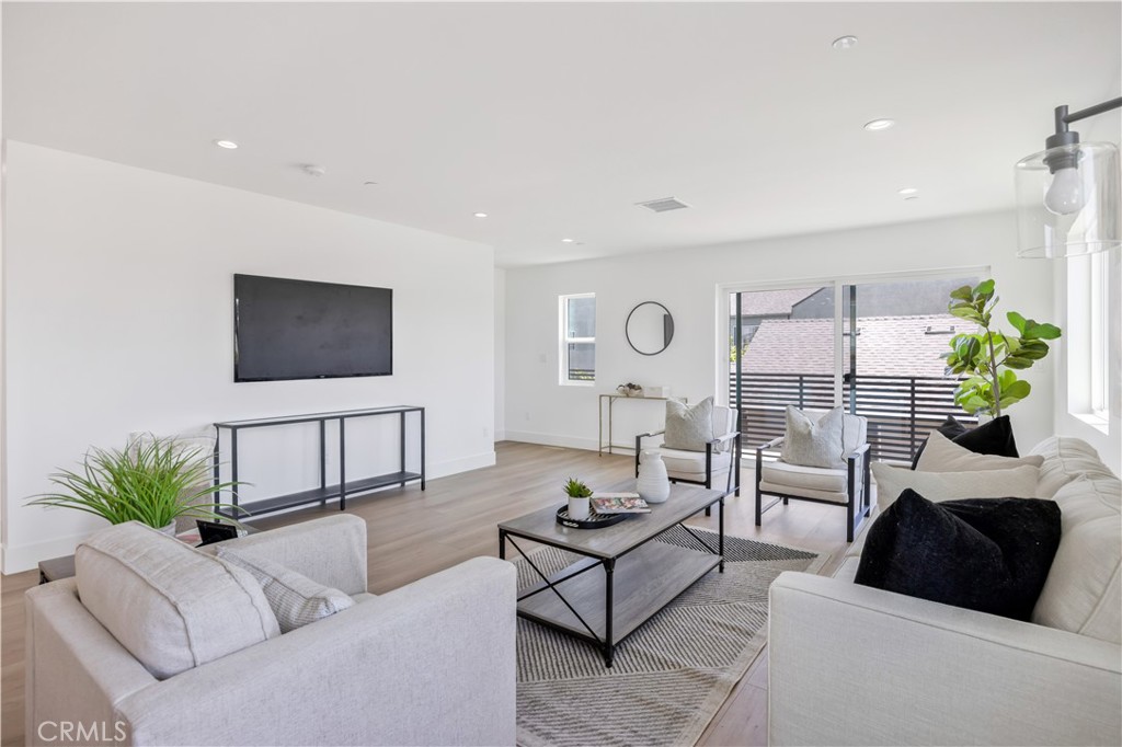 MLS #SB25142033 image #7