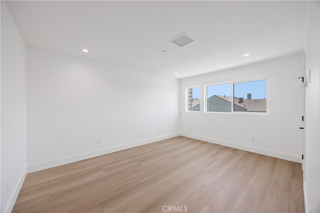 MLS #SB25142058 image #11