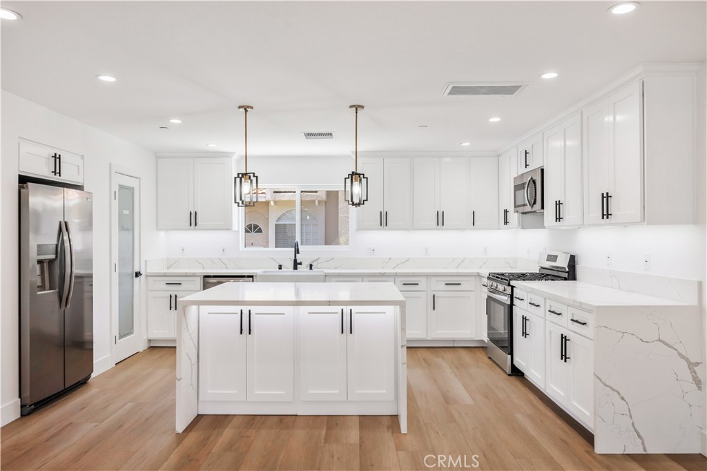 MLS #SB25142058 image #2