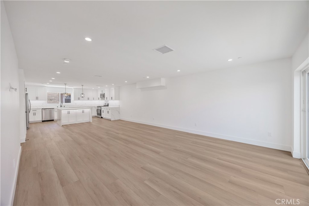 MLS #SB25142058 image #9