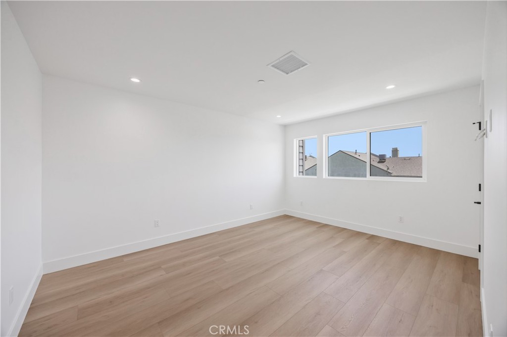 MLS #SB25142067 image #12