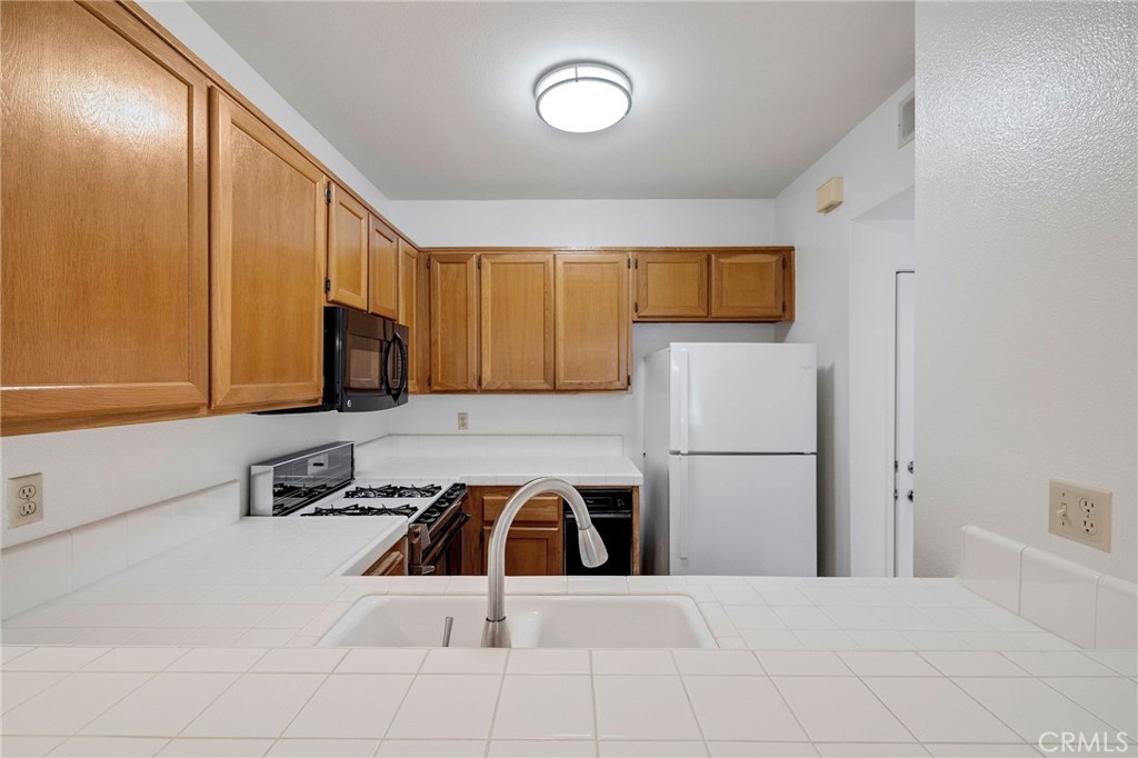 MLS #SB25143790 image #11