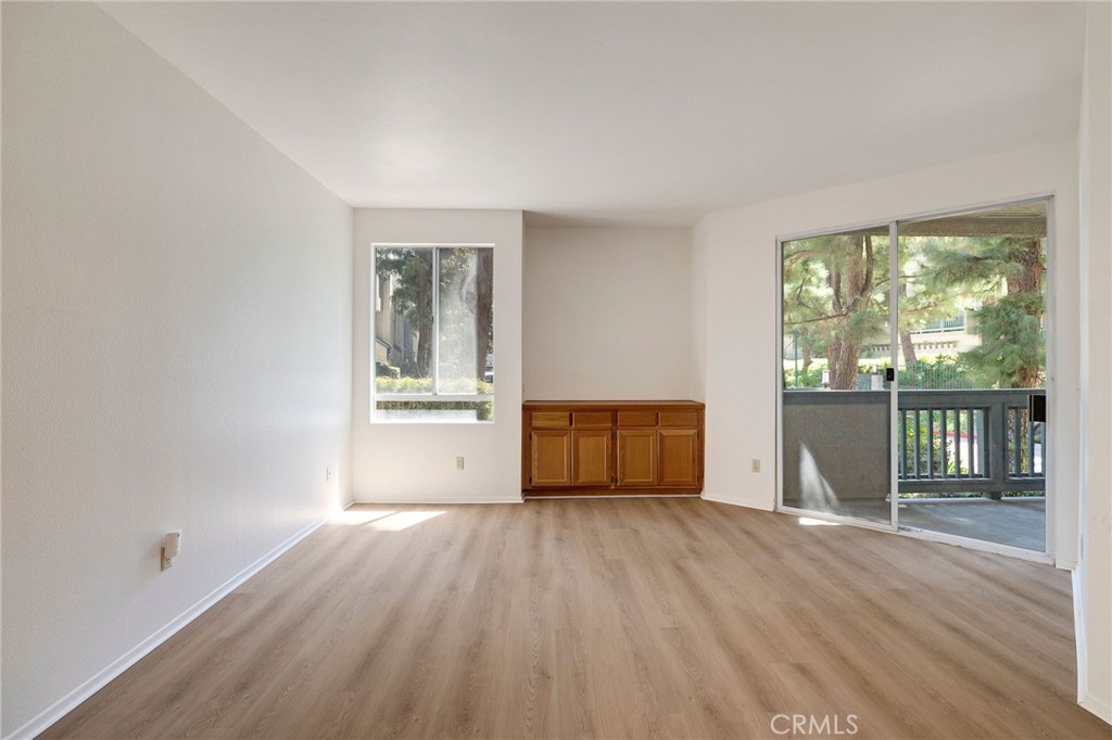 MLS #SB25143790 image #9