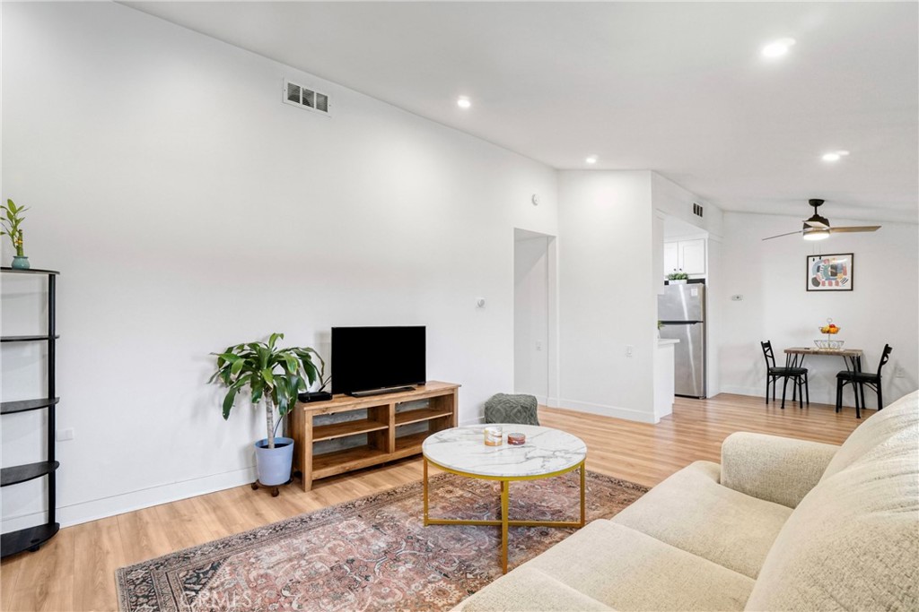 MLS #SB25146888 image #4