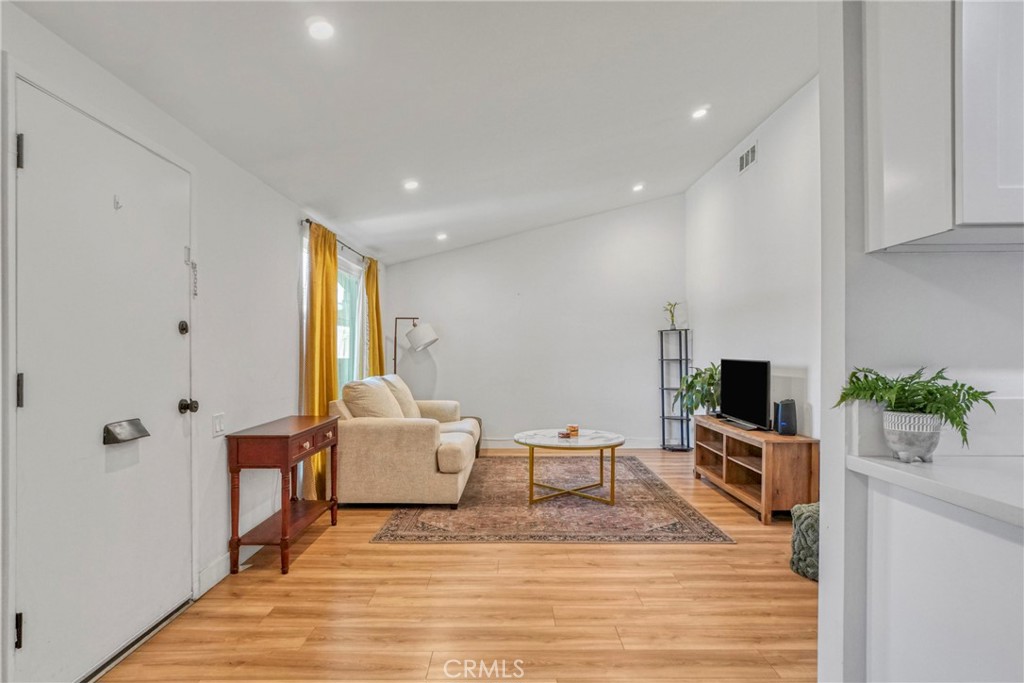 MLS #SB25146888 image #5