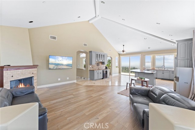 MLS #SB25147985 image #9