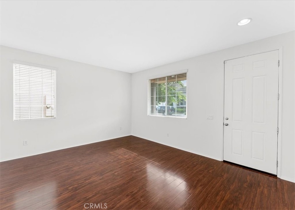 MLS #SB25148909 image #3