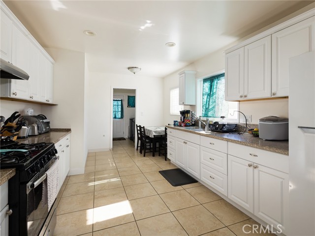 MLS #SB25152531 image #5