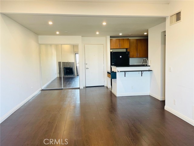 MLS #SB25154684 image #5