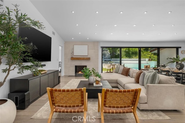 MLS #SB25155485 image #2