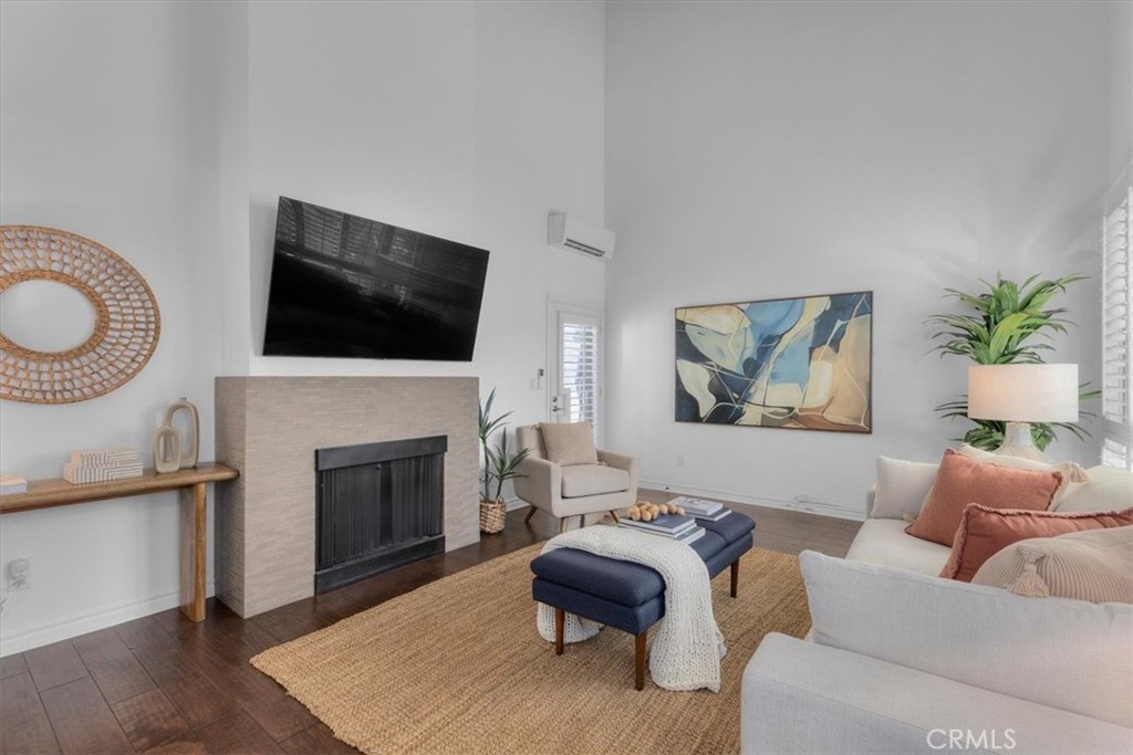 MLS #SB25162338 image #2