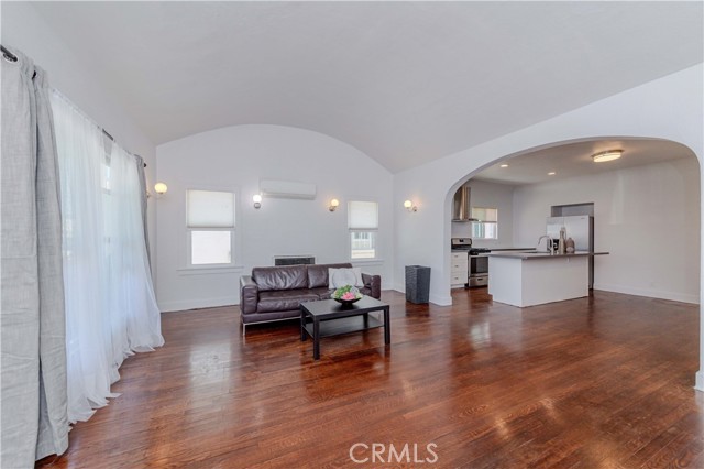 MLS #SB25162985 image #2