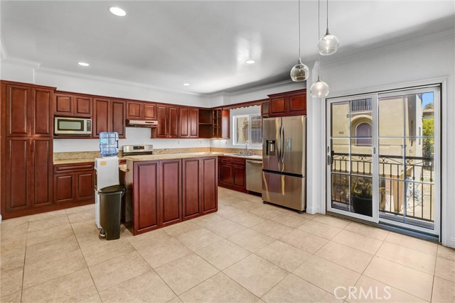 MLS #SB25163854 image #9