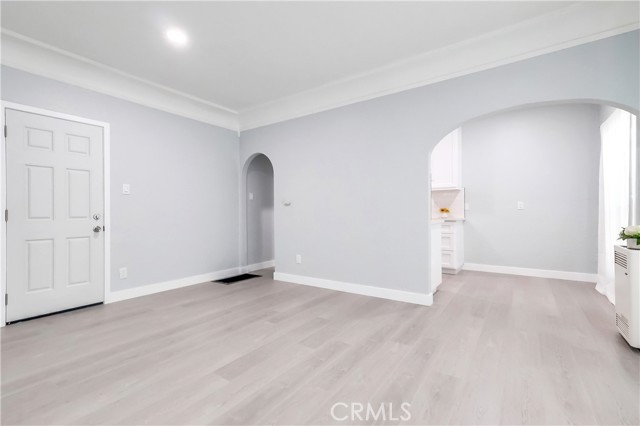 MLS #SB25167345 image #2