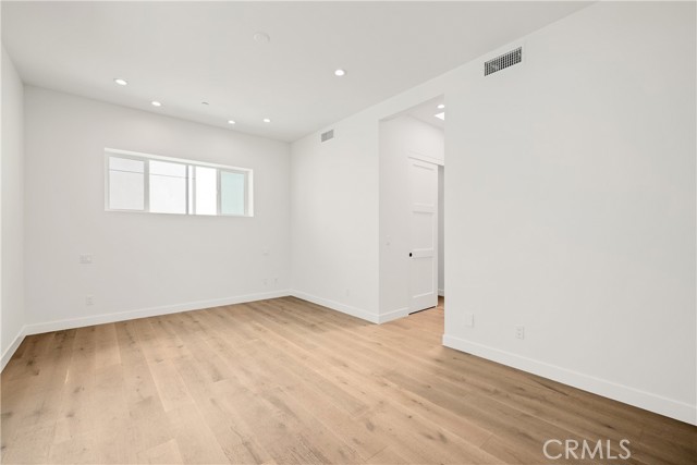 MLS #SB25172846 image #30