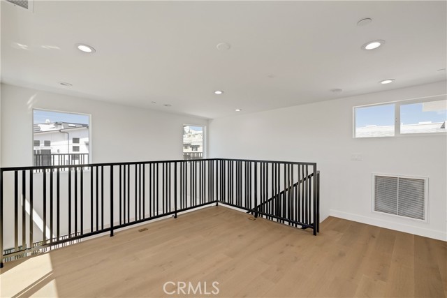 MLS #SB25172846 image #31