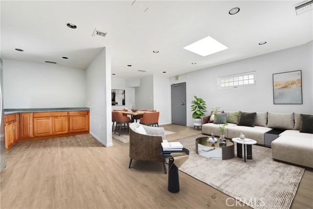 MLS #SB25173133 image #7