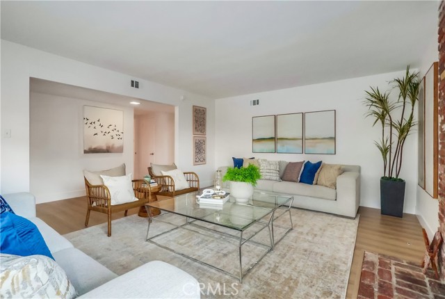 MLS #SB25173613 image #9