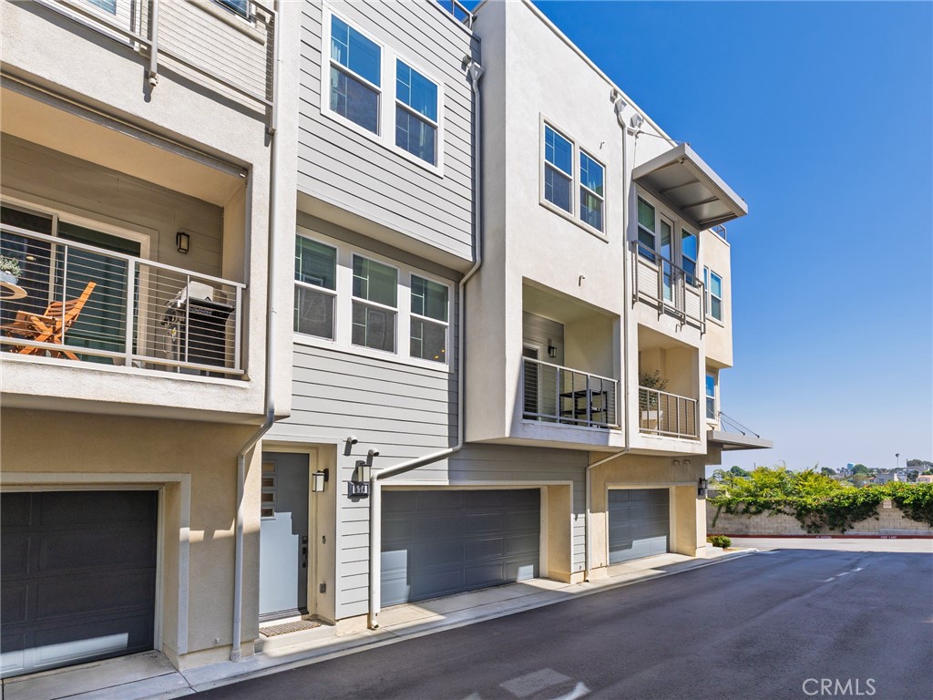 MLS #SB25174560 image #1