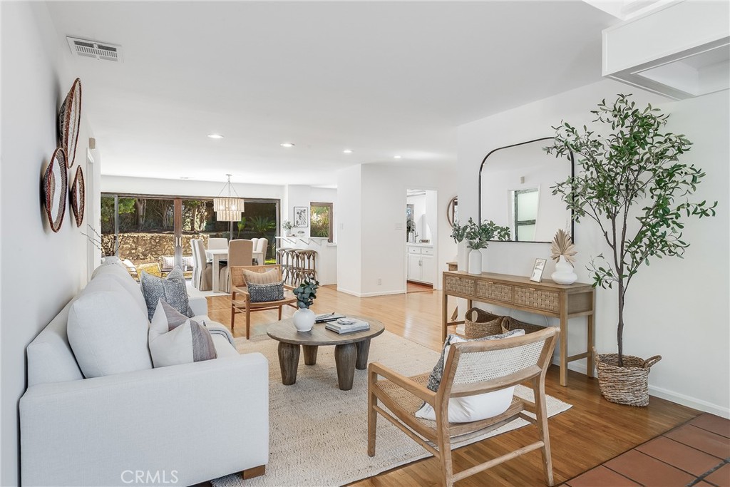 MLS #SB25174915 image #4