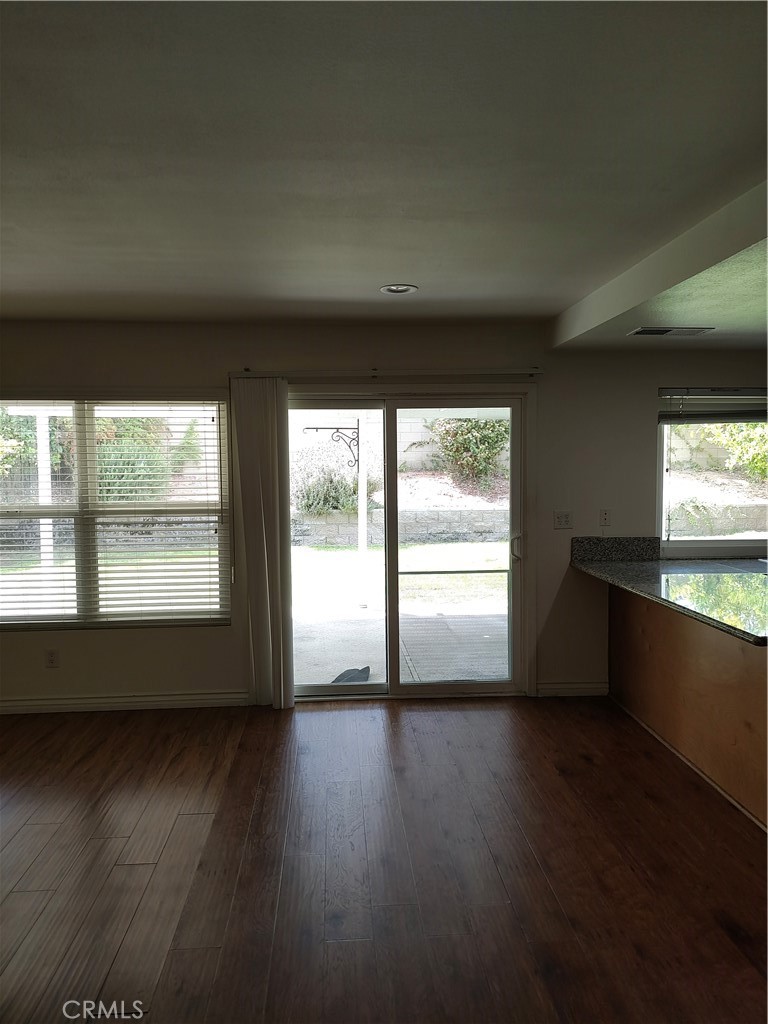 MLS #SB25175480 image #9