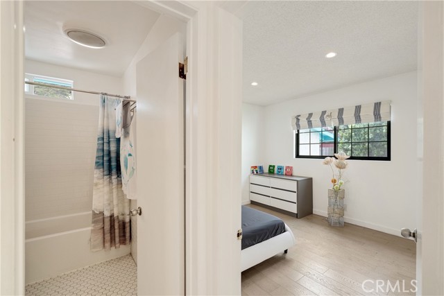 MLS #SB25176505 image #17