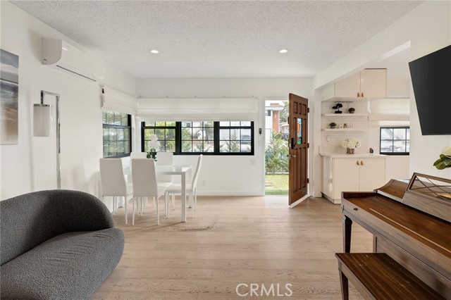 MLS #SB25176505 image #4