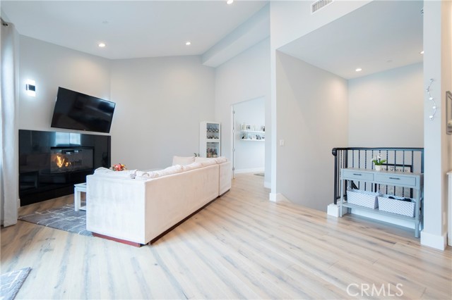 MLS #SB25177889 image #17