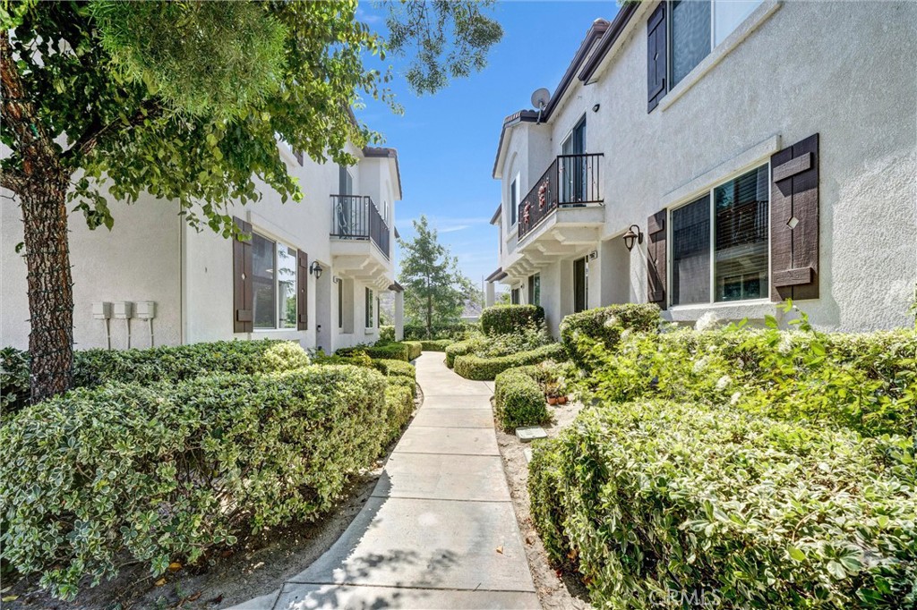 MLS #SB25178245 image #1