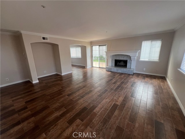 MLS #SB25178320 image #2