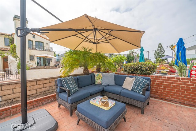 MLS #SB25183174 image #1