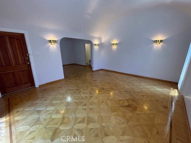 MLS #SB25183381 image #3