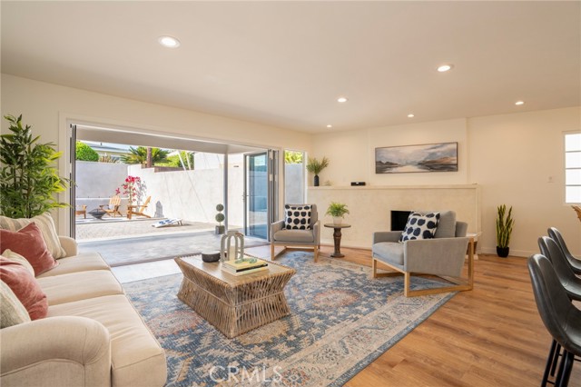 MLS #SB25183958 image #1