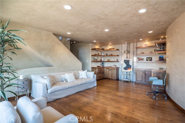 MLS #SB25184552 image #11