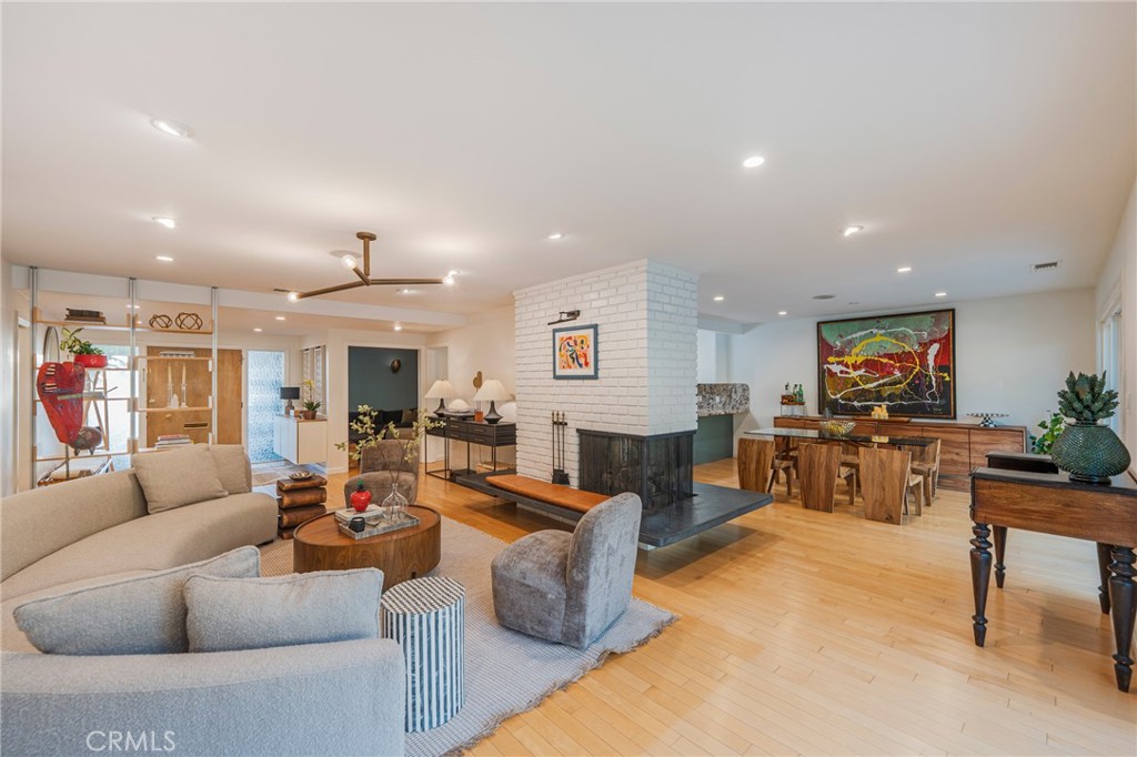 MLS #SB25184791 image #2