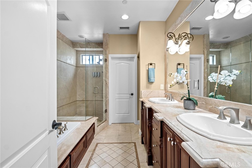 MLS #SB25185684 image #5