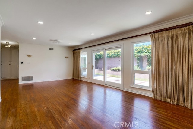 MLS #SB25186153 image #8