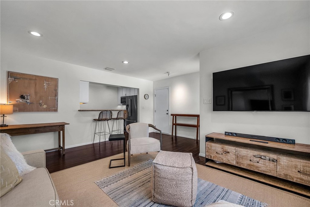 MLS #SB25187178 image #2