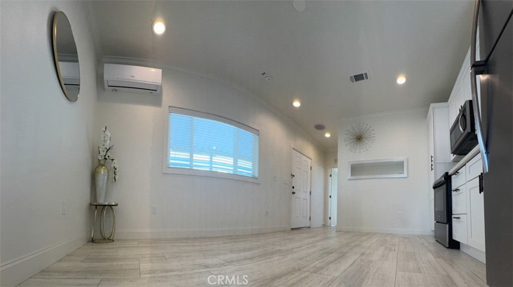 MLS #SB25188205 image #2