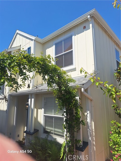 MLS #SB25189168 image #1