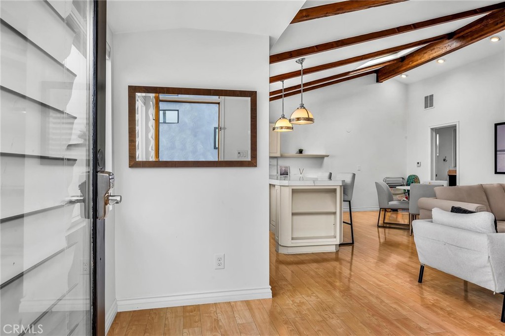 MLS #SB25189390 image #1