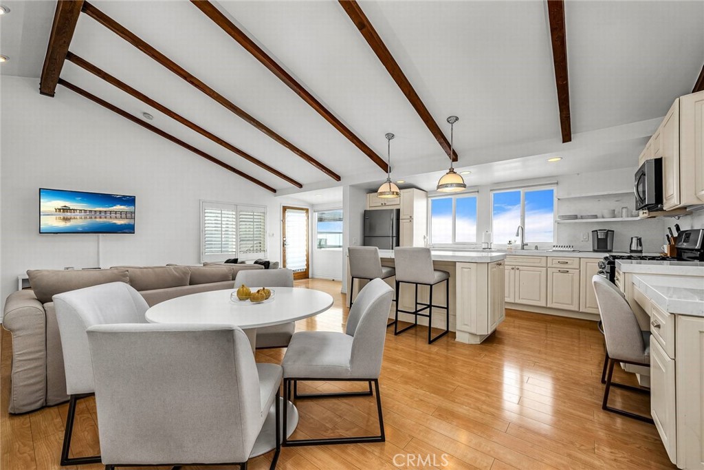 MLS #SB25189390 image #2