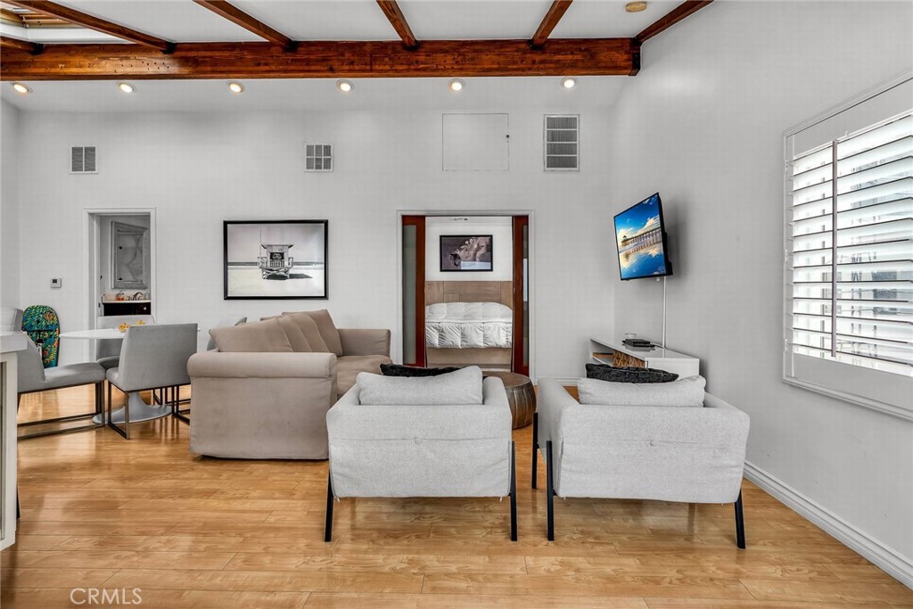 MLS #SB25189390 image #9