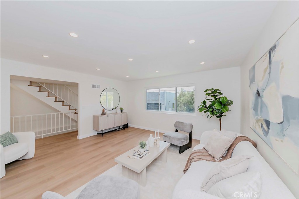 MLS #SB25191061 image #9