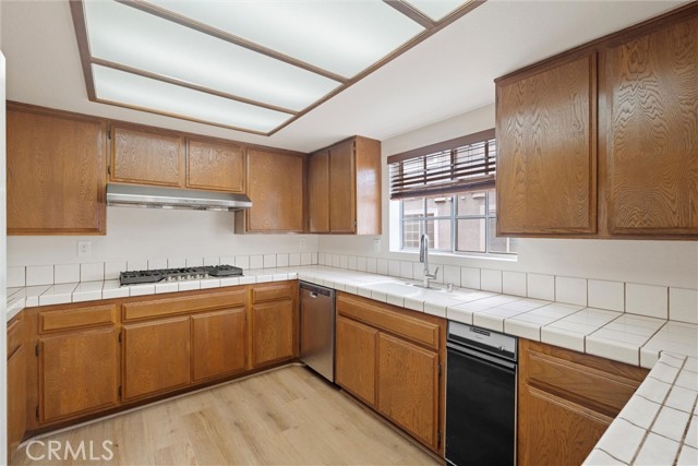 MLS #SB25191576 image #10