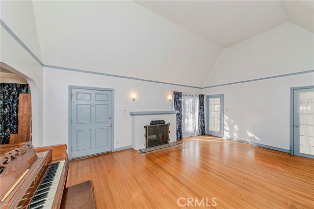 MLS #SB25191664 image #5