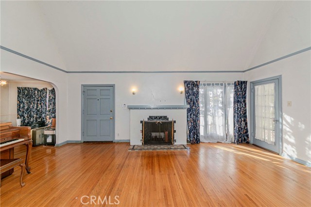 MLS #SB25191664 image #6