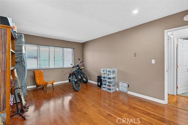 MLS #SB25192149 image #10