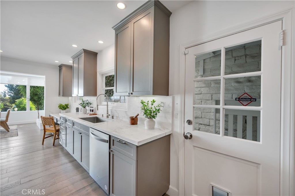 MLS #SB25193623 image #9